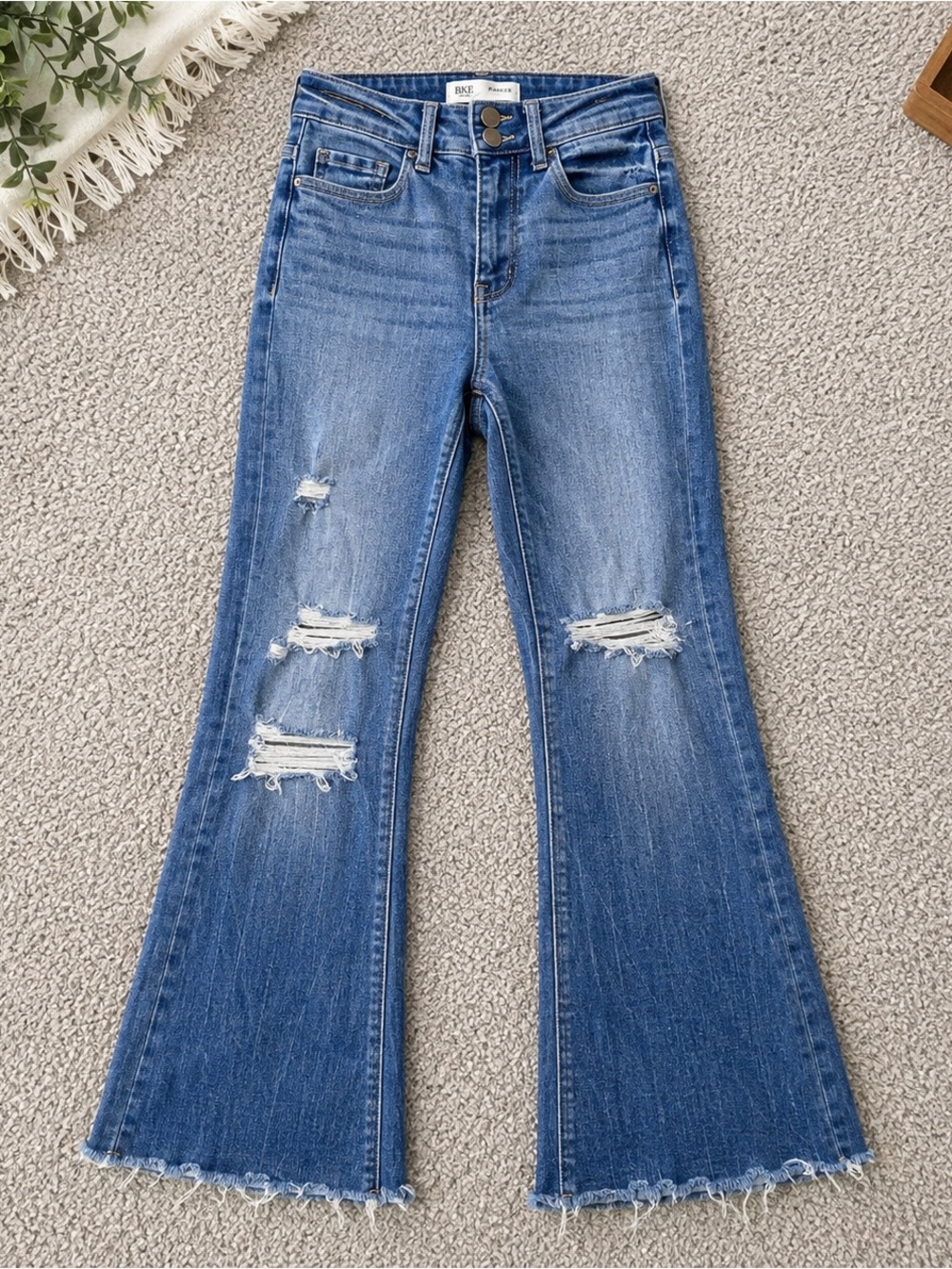BKE Parker High Rise Bootcut Distressed Frayed Hem Jeans 24x31.5